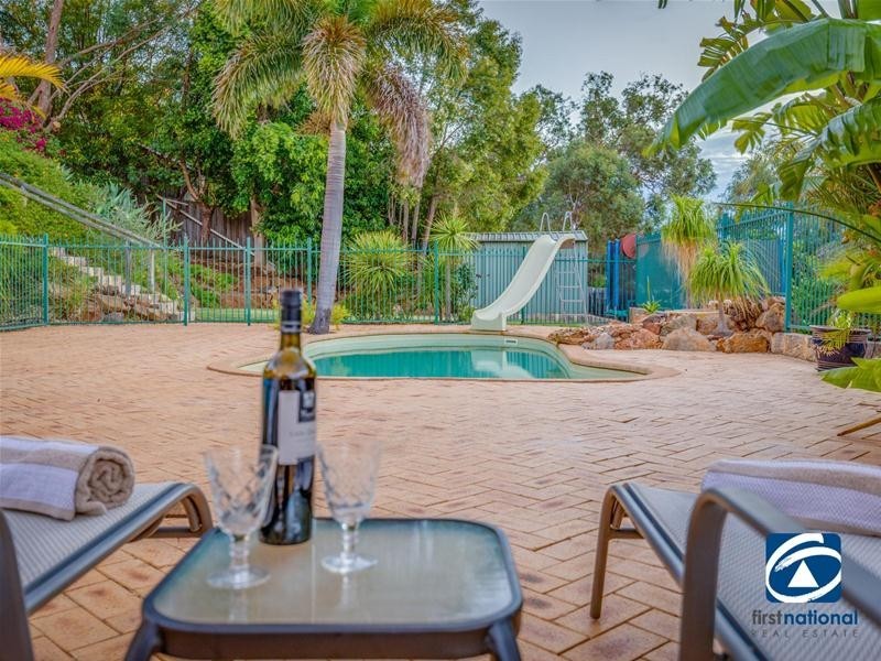 16 Rise Court, Mount Richon WA 6112