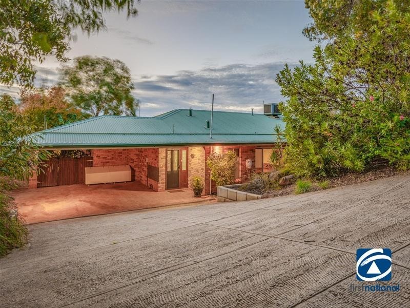 16 Rise Court, Mount Richon WA 6112