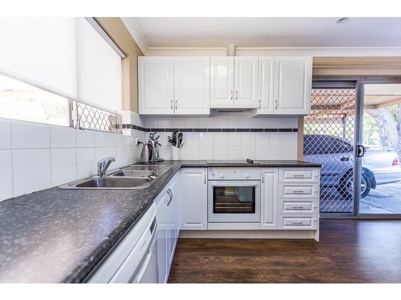 12 Durnsford Way, Camillo WA 6111