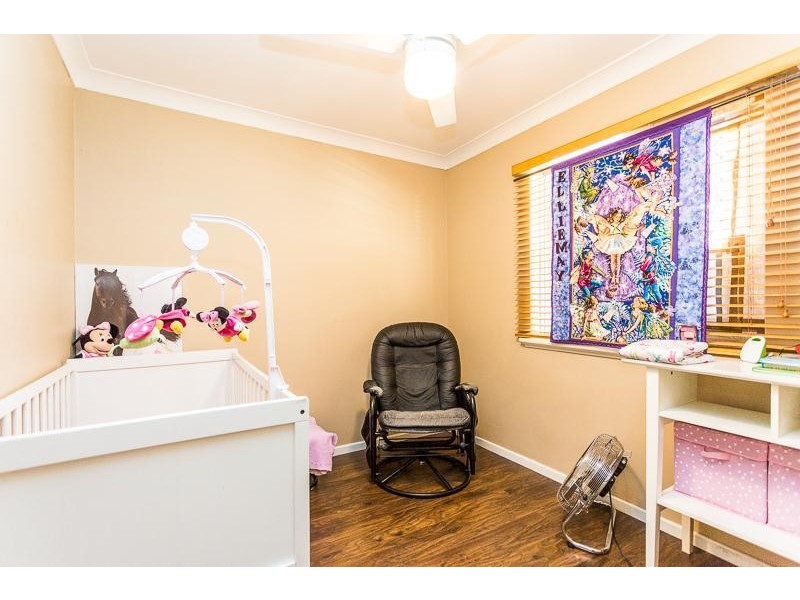 12 Durnsford Way, Camillo WA 6111