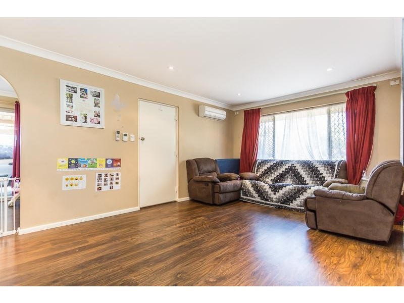 12 Durnsford Way, Camillo WA 6111