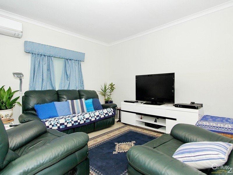 263 South Western Highway, Mount Richon WA 6112