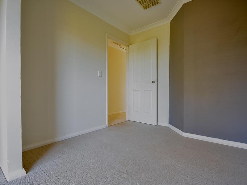 22 Snook Place, Seville Grove WA 6112