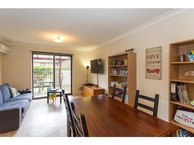 2/324 Streich Avenue, Armadale WA 6112