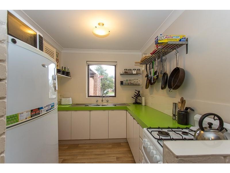 2/324 Streich Avenue, Armadale WA 6112