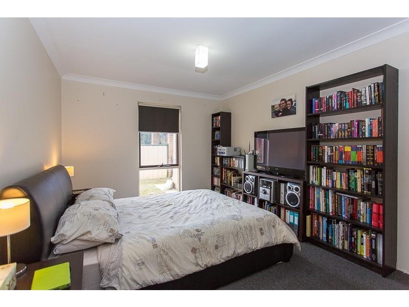 2/324 Streich Avenue, Armadale WA 6112