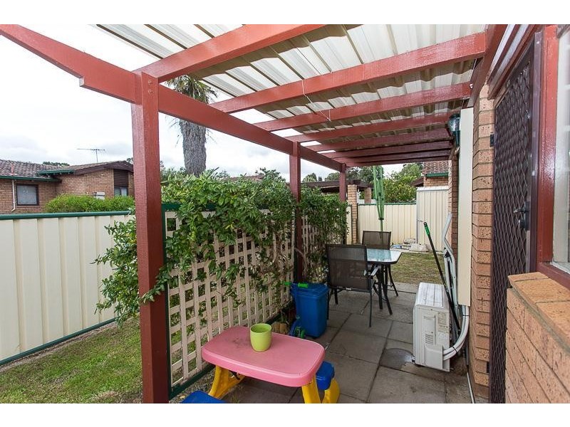 2/324 Streich Avenue, Armadale WA 6112