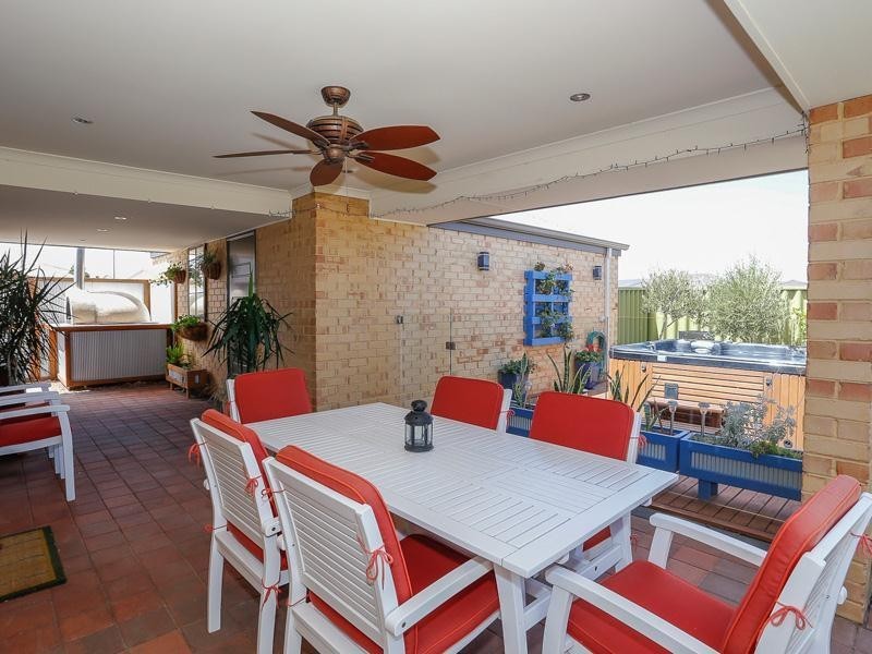 82 Verdant Crescent, Seville Grove WA 6112