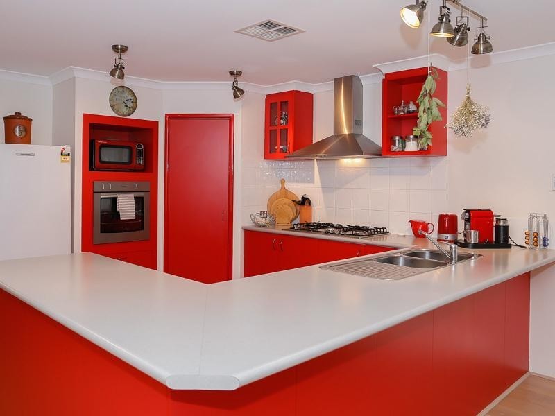 82 Verdant Crescent, Seville Grove WA 6112