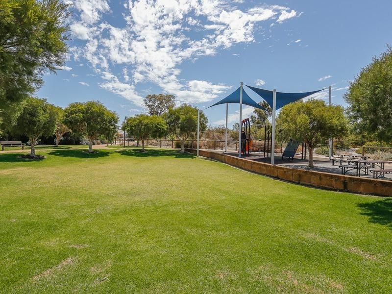 82 Verdant Crescent, Seville Grove WA 6112