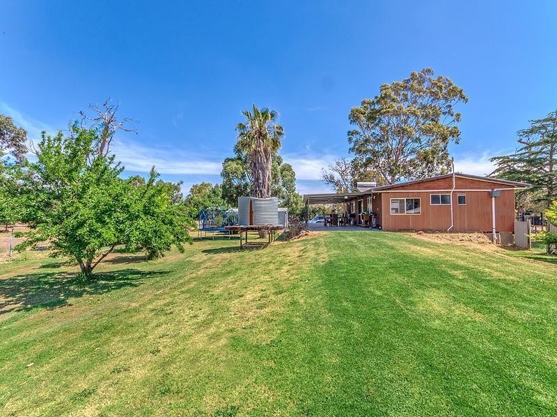 30 Walton Street, Keysbrook WA 6126