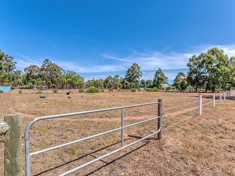 30 Walton Street, Keysbrook WA 6126