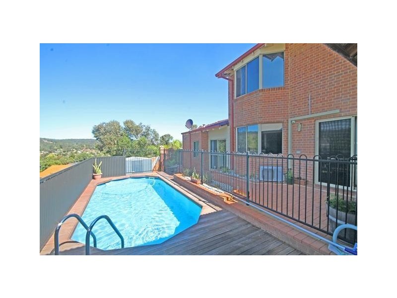 5 Binburra Way, Mount Nasura WA 6112