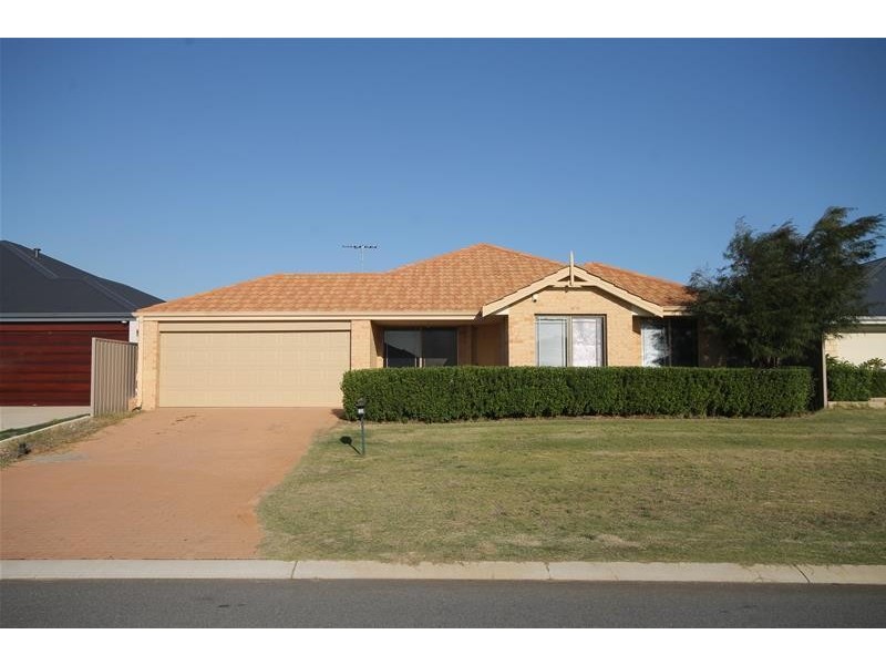 13 Munday Avenue, Brookdale WA 6112