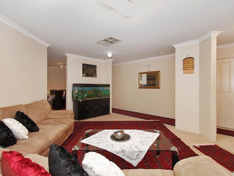 5 Kanani Drive, Canning Vale WA 6155