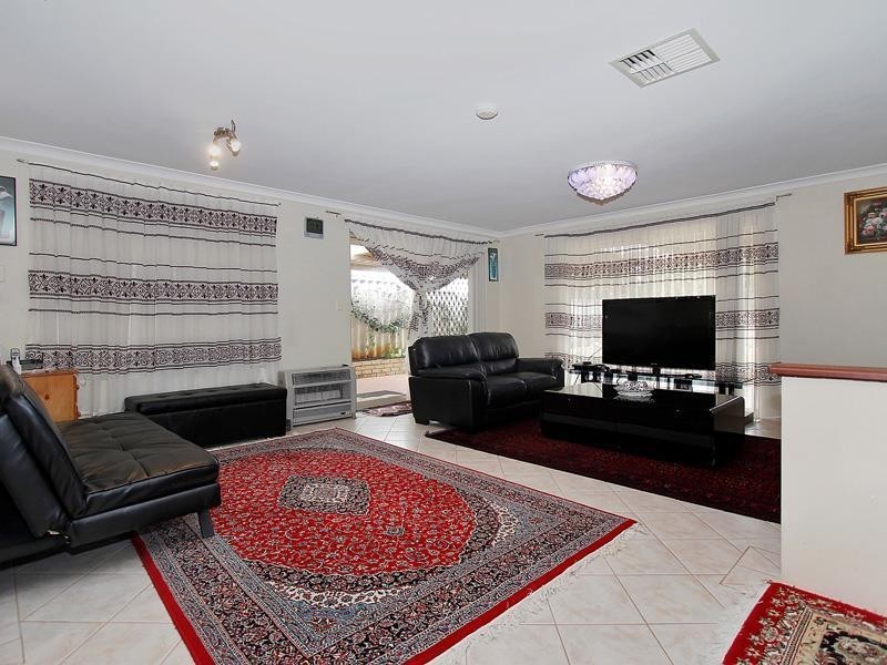 5 Kanani Drive, Canning Vale WA 6155