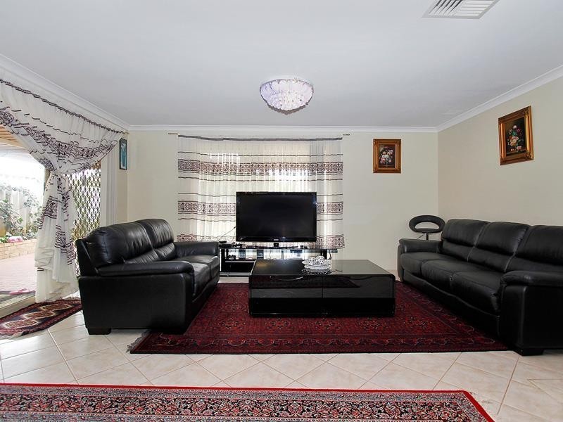 5 Kanani Drive, Canning Vale WA 6155