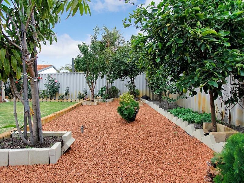 5 Kanani Drive, Canning Vale WA 6155