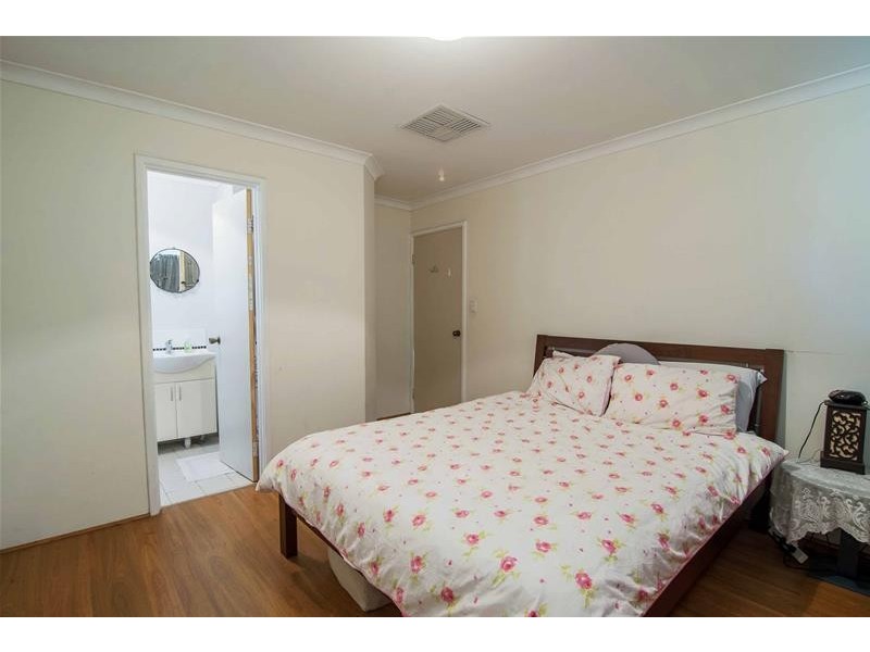 11 Wedgetail Court, Brookdale WA 6112