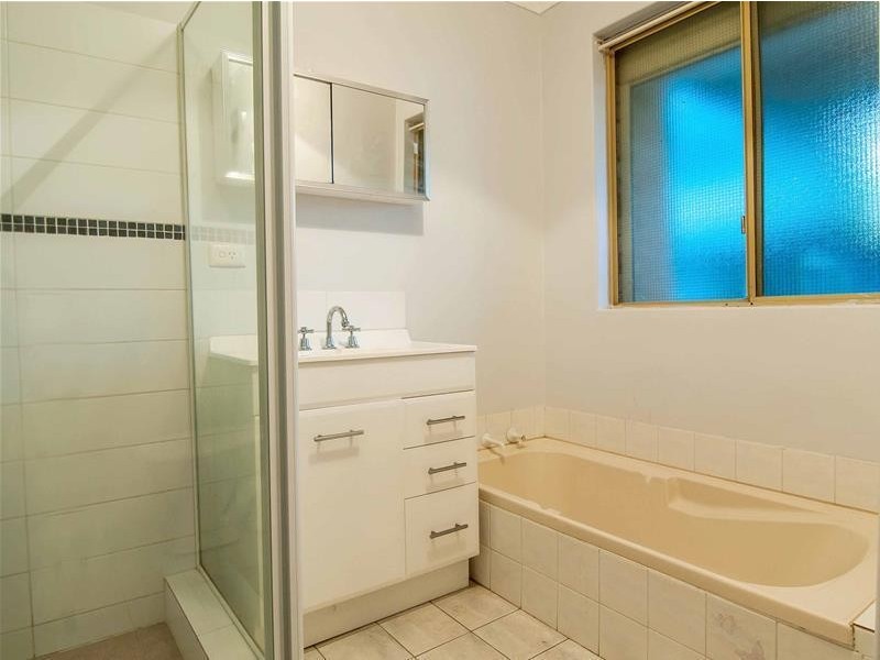 11 Wedgetail Court, Brookdale WA 6112