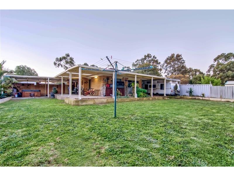 11 Wedgetail Court, Brookdale WA 6112