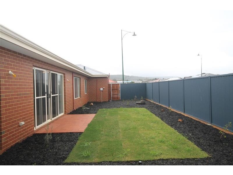 30 Portwine Avenue, Byford WA 6122