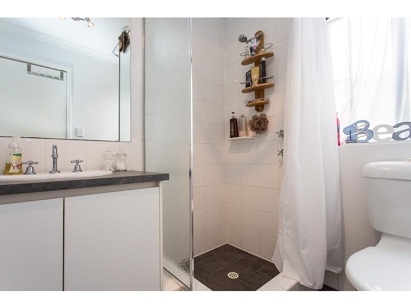 4 Lefroy Road, Mount Nasura WA 6112