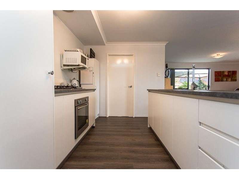 4 Lefroy Road, Mount Nasura WA 6112