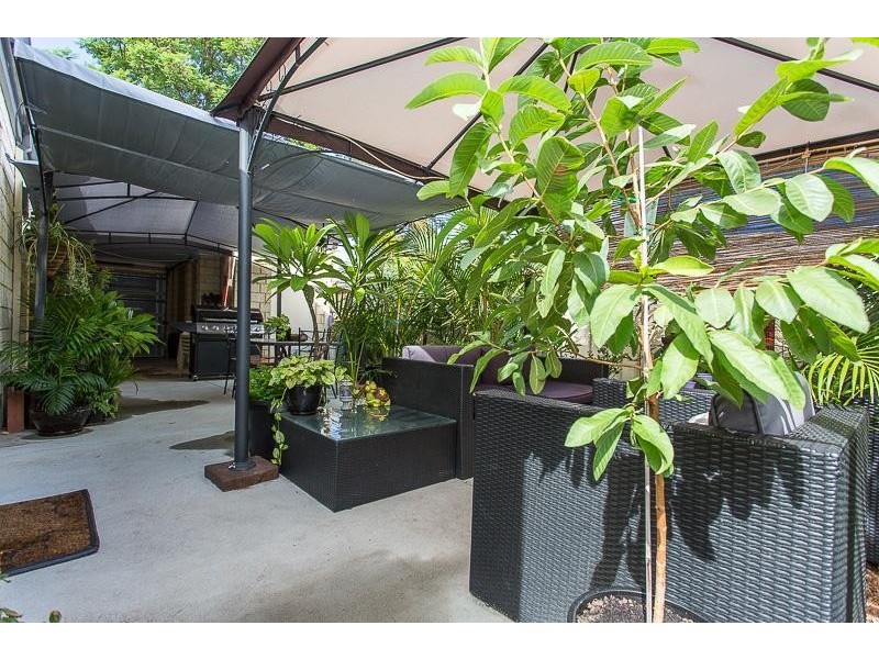 4 Lefroy Road, Mount Nasura WA 6112