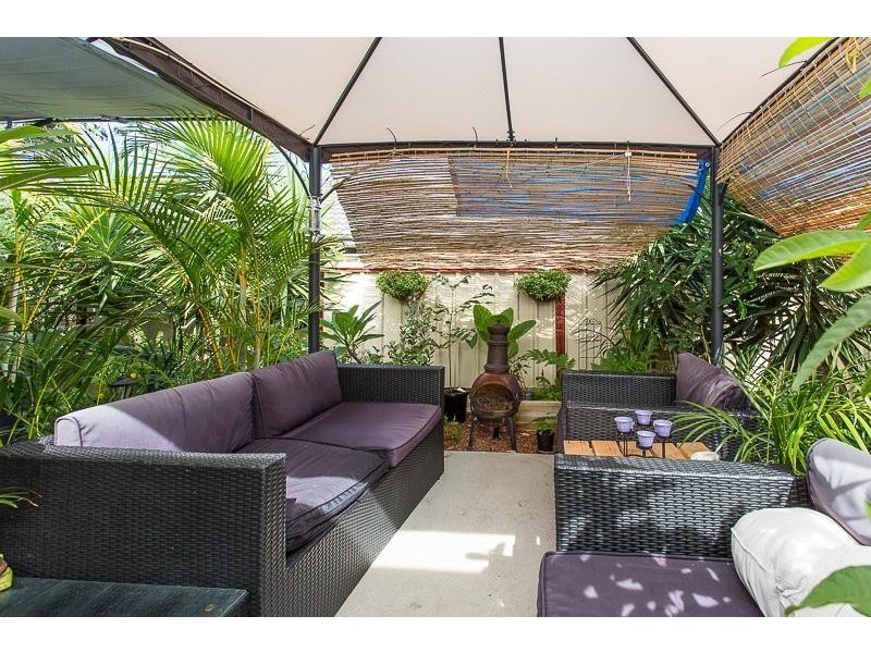 4 Lefroy Road, Mount Nasura WA 6112