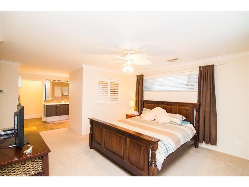 5 Carbine Bend, Byford WA 6122