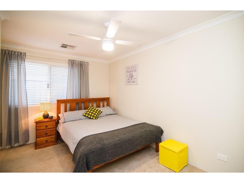 5 Carbine Bend, Byford WA 6122