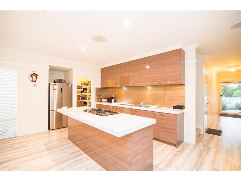 5 Carbine Bend, Byford WA 6122