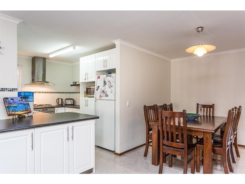 9 Markaling Close, Hillman WA 6168