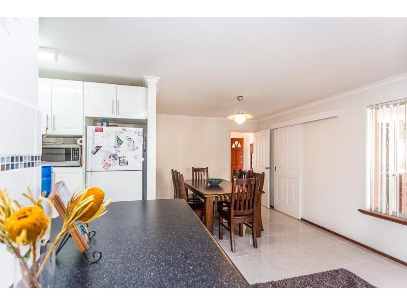 9 Markaling Close, Hillman WA 6168