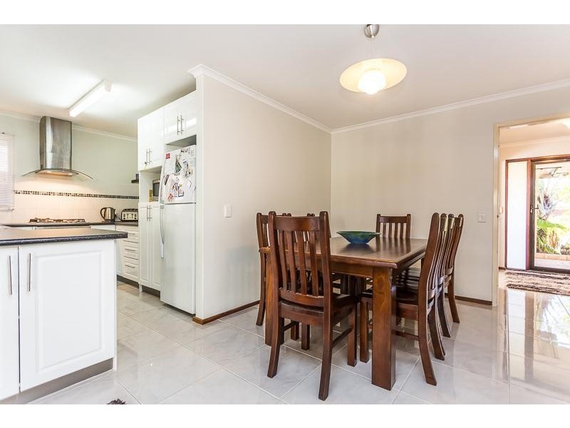 9 Markaling Close, Hillman WA 6168