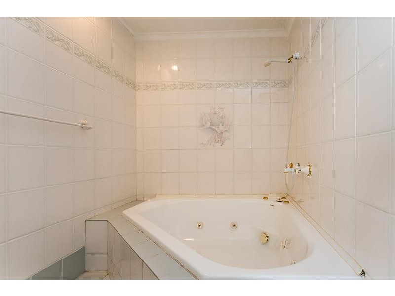 9 Markaling Close, Hillman WA 6168