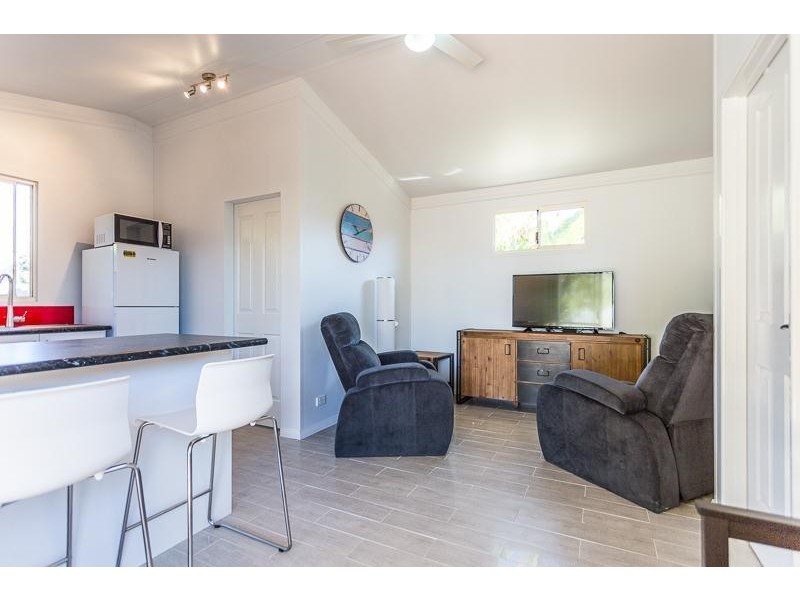 9 Markaling Close, Hillman WA 6168