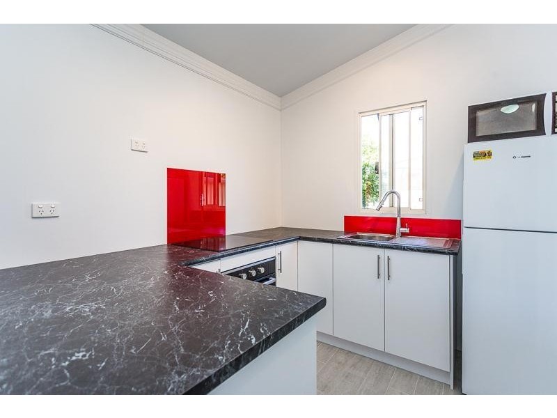 9 Markaling Close, Hillman WA 6168