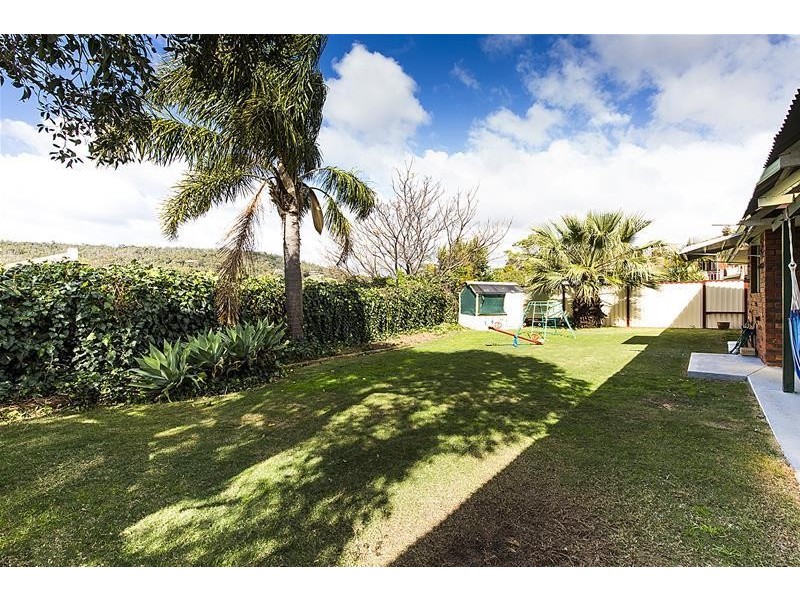 17 Emerald Place, Mount Richon WA 6112