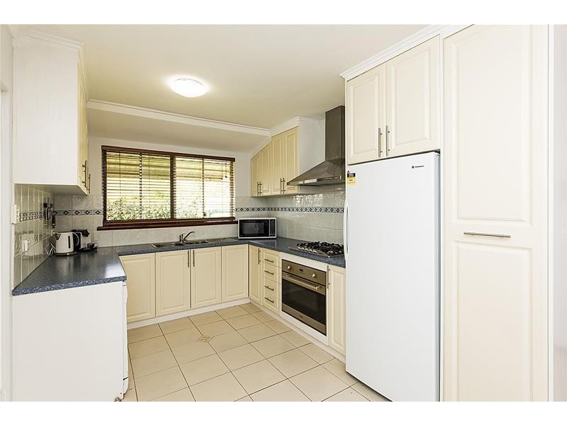 17 Emerald Place, Mount Richon WA 6112