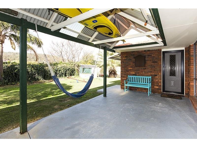 17 Emerald Place, Mount Richon WA 6112