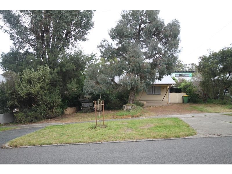 40 Snook Crescent, Hilton WA 6163