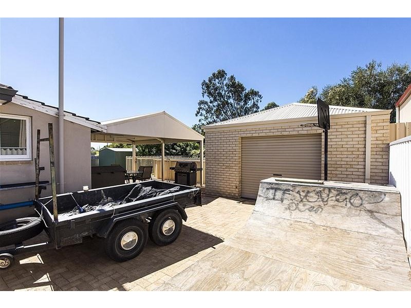 21 Winchester Road, Armadale WA 6112