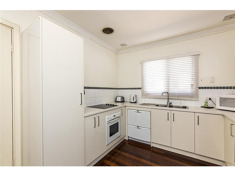 21 Winchester Road, Armadale WA 6112