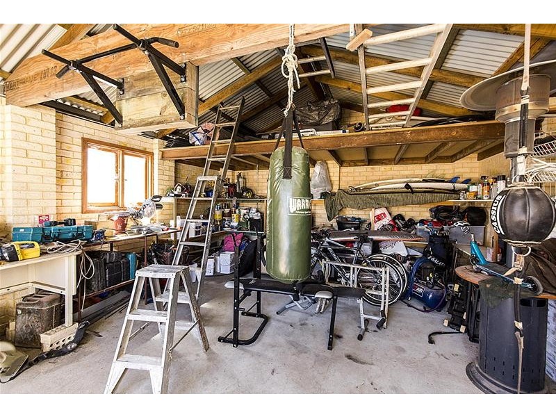 21 Winchester Road, Armadale WA 6112