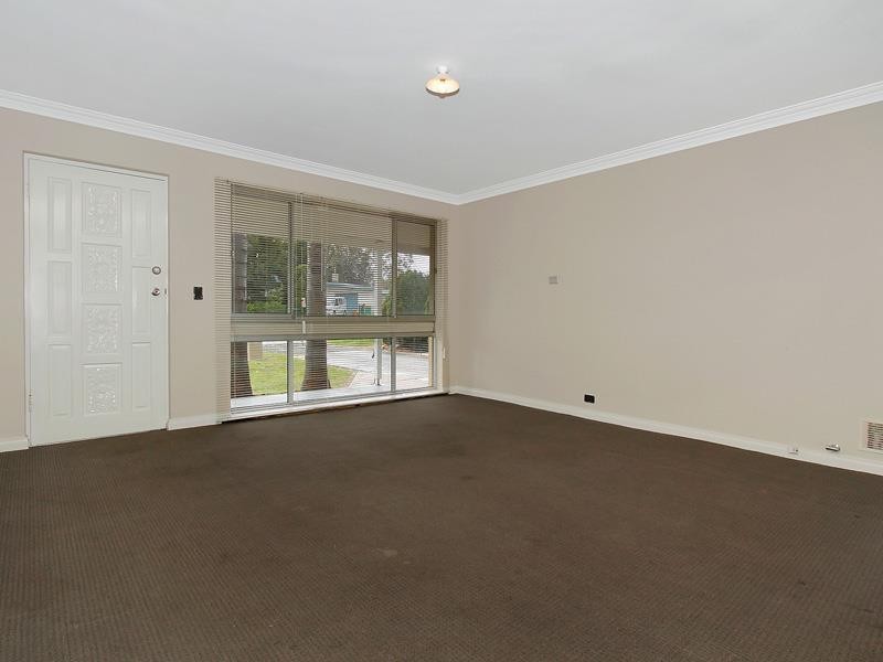 4 Clark Way, Orelia WA 6167