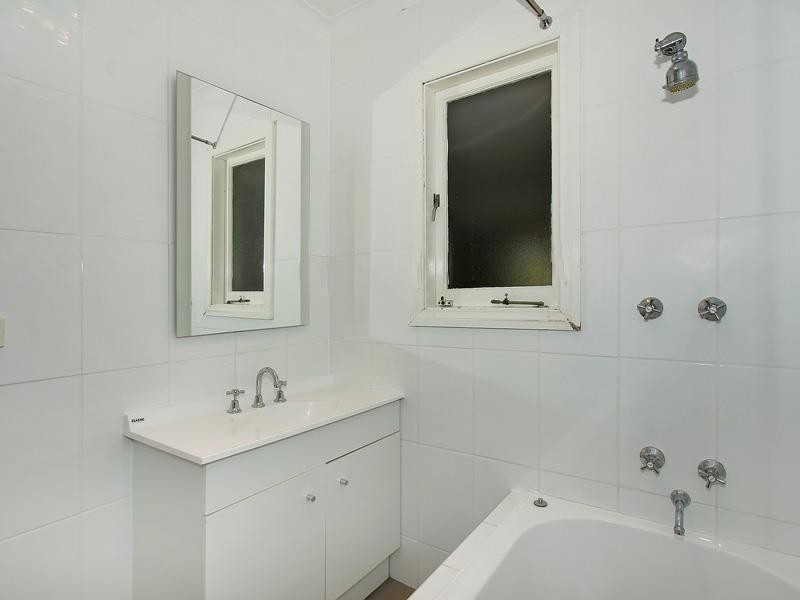 4 Clark Way, Orelia WA 6167