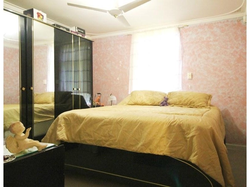 43  Dawson Street, Armadale WA 6112