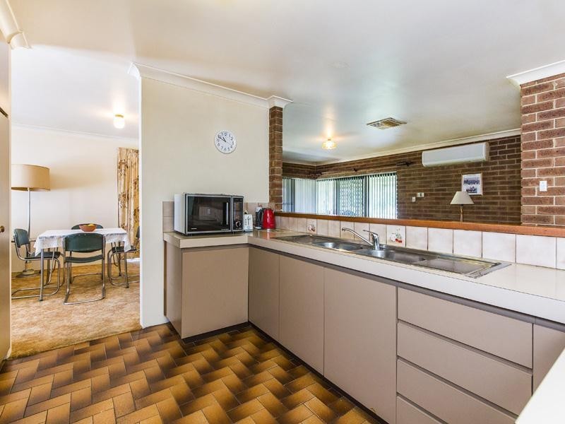 197 Blair Road, Oakford WA 6121